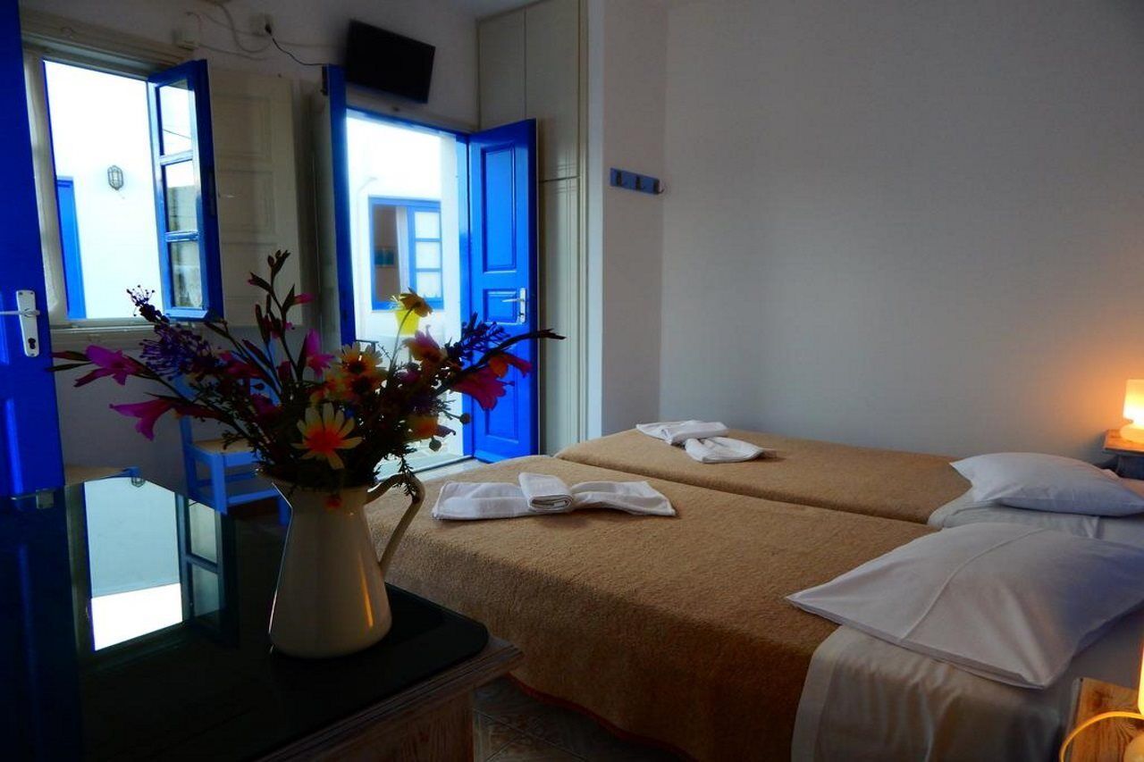 Evgenia Rooms And Apartments Folégandros 외부 사진