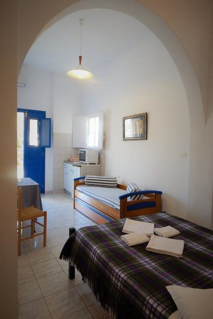 Evgenia Rooms And Apartments Folégandros 외부 사진